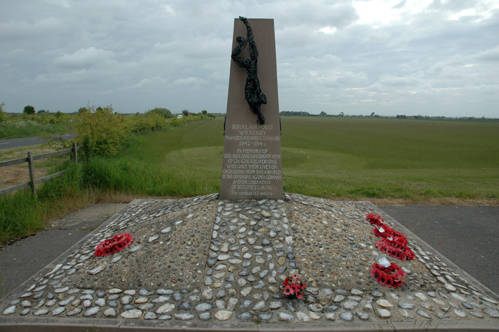 RAF Wickenby memorial